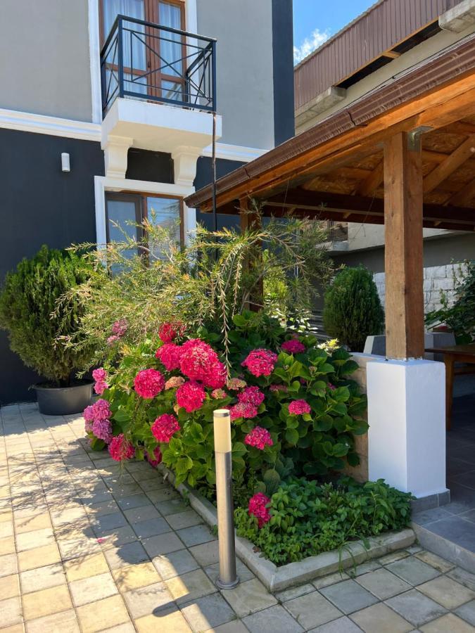 Hotel Golden Gagra Buitenkant foto