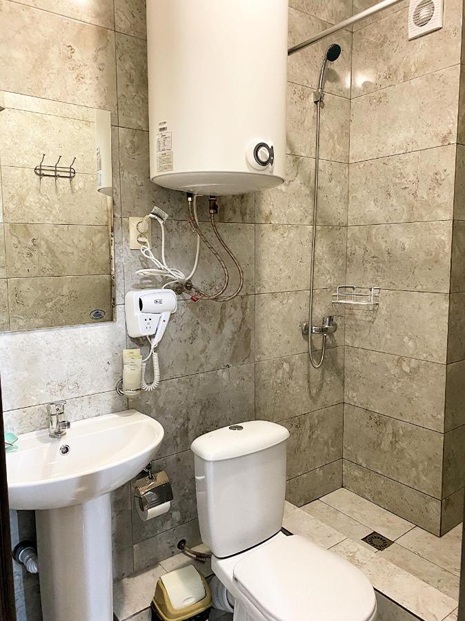 Hotel Golden Gagra Buitenkant foto